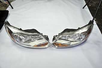 CROWN VİCTORİA ÇIKMA YEDEK PARÇA FORD CIKMA YEDEK FOCUS 3 SAĞ SOL FAR 